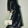 One-shoulder slung chain underarm bag